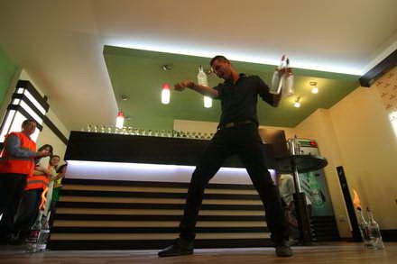 ziua portilor deschise la fabrica heineken un succes galerie foto 48499 379695 ziua portilor deschise la fabrica heineken un succes galerie foto 48499 379695