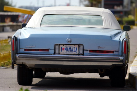 un brasovean indragostit de litorala pus numarul de inmatriculare la cadillac i love mamaia galerie foto un brasovean indragostit de litorala pus numarul de inmatriculare la cadillac i love mamaia galerie foto