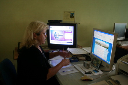 reportaj la statia constanta a consiliului national al audio vizualuluice face un inspector cna pe opt reportaj la statia constanta a consiliului national al audio vizualuluice face un inspector cna pe opt