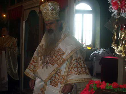primul pelerinaj intr o comuna constanteana ips teodosie coristi de la iasi fanfara raja la procesiunea primul pelerinaj intr o comuna constanteana ips teodosie coristi de la iasi fanfara raja la procesiunea