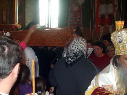 primul pelerinaj intr o comuna constanteana ips teodosie coristi de la iasi fanfara raja la procesiunea primul pelerinaj intr o comuna constanteana ips teodosie coristi de la iasi fanfara raja la procesiunea