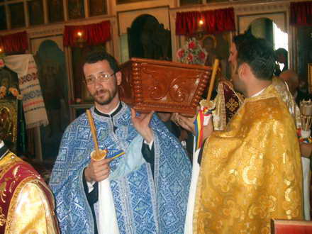primul pelerinaj intr o comuna constanteana ips teodosie coristi de la iasi fanfara raja la procesiunea primul pelerinaj intr o comuna constanteana ips teodosie coristi de la iasi fanfara raja la procesiunea