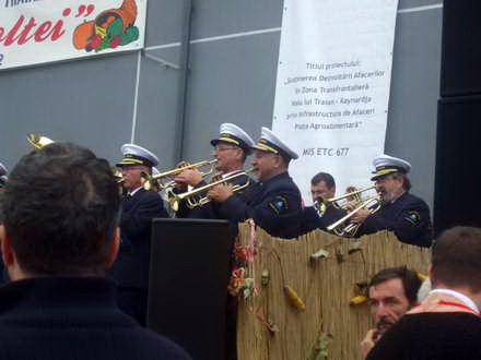 primarul mariana gaju vrea o piata ca la valu lui traian produsele bulgaresti s au vandut ca painea calda primarul mariana gaju vrea o piata ca la valu lui traian produsele bulgaresti s au vandut ca painea calda