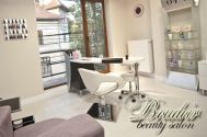 BOUDOIR BEAUTY SALON – Frumuseţea vine din interiorul tău, noi doar o retuşăm  