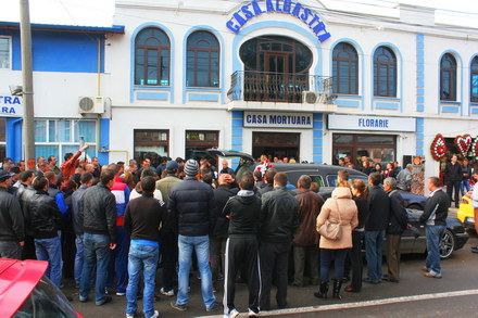 situatie inrautatita pentru unul dintre supravietuitori anunt soc tanarul decedat in accidentul de la situatie inrautatita pentru unul dintre supravietuitori anunt soc tanarul decedat in accidentul de la