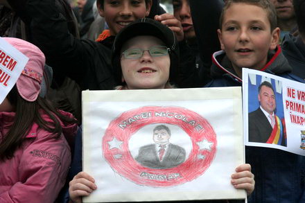 fotoreportaj cum a fost la mitingul de la navodari pentru eliberarea lui nicolae matei 81143 387008 fotoreportaj cum a fost la mitingul de la navodari pentru eliberarea lui nicolae matei 81143 387008