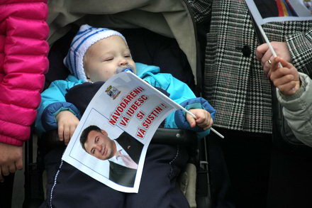 fotoreportaj cum a fost la mitingul de la navodari pentru eliberarea lui nicolae matei 81143 387008 fotoreportaj cum a fost la mitingul de la navodari pentru eliberarea lui nicolae matei 81143 387008