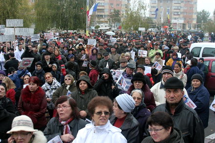 fotoreportaj cum a fost la mitingul de la navodari pentru eliberarea lui nicolae matei 81143 387008 fotoreportaj cum a fost la mitingul de la navodari pentru eliberarea lui nicolae matei 81143 387008