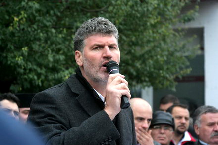 fotoreportaj cum a fost la mitingul de la navodari pentru eliberarea lui nicolae matei 81143 387008 fotoreportaj cum a fost la mitingul de la navodari pentru eliberarea lui nicolae matei 81143 387008