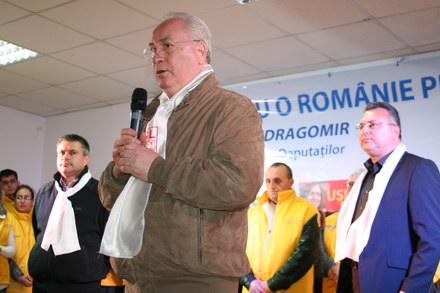 liberalii dragomir si hasotti si au lansat candidaturile pentru parlamentare 78706 387823 liberalii dragomir si hasotti si au lansat candidaturile pentru parlamentare 78706 387823