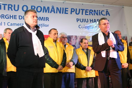 liberalii dragomir si hasotti si au lansat candidaturile pentru parlamentare 78706 387823 liberalii dragomir si hasotti si au lansat candidaturile pentru parlamentare 78706 387823