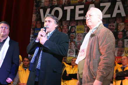 liberalii dragomir si hasotti si au lansat candidaturile pentru parlamentare 78706 387823 liberalii dragomir si hasotti si au lansat candidaturile pentru parlamentare 78706 387823