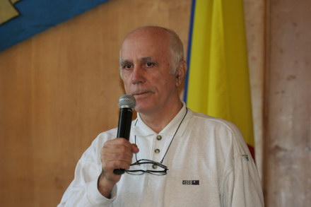 echipa usl la o masa rotunda cu militarii disponibilizati mircea titus dobre vom continua astfel de intalniri echipa usl la o masa rotunda cu militarii disponibilizati mircea titus dobre vom continua astfel de intalniri