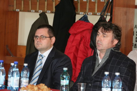 candidatii usl s au intalnit cu cadrele medicale eduard martin vad oportuna iesirea medicilor din legea candidatii usl s au intalnit cu cadrele medicale eduard martin vad oportuna iesirea medicilor din legea