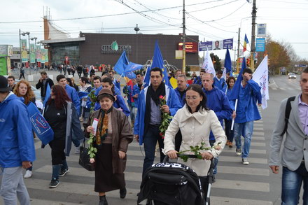gigi chiru candidatul ard in colegiul 4 senat printre constanteni de ziua nationala a romaniei 95437 gigi chiru candidatul ard in colegiul 4 senat printre constanteni de ziua nationala a romaniei 95437