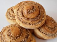 Crumble cu prune si migdale 