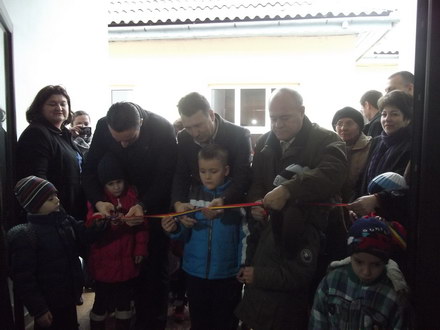 la inaugurarea celei mai frumoase gradinite din judet ce sfaturi le au dat adrian stan si eduard martin la inaugurarea celei mai frumoase gradinite din judet ce sfaturi le au dat adrian stan si eduard martin