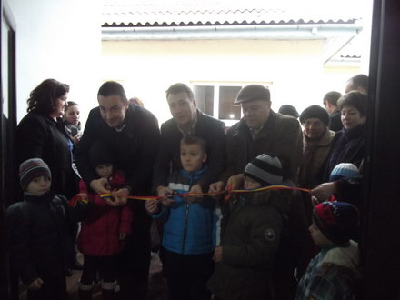 la inaugurarea celei mai frumoase gradinite din judet ce sfaturi le au dat adrian stan si eduard martin la inaugurarea celei mai frumoase gradinite din judet ce sfaturi le au dat adrian stan si eduard martin