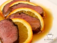 Piept de rata cu sos de portocale