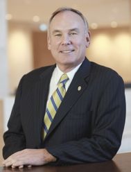 Directorii generali la nivel global îşi pierd încrederea în perspectivele de creştere economică Majoritatea directorilor generali se aşteaptă ca economia globală să stagneze în 2013