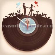Dansatori indragostitiiCeas decupat vinil