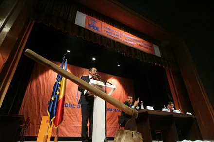 incepem lupta cu usl ul si cu hotiile lor gigi chiru reconfirmat la conducerea pdl constanta in prezenta incepem lupta cu usl ul si cu hotiile lor gigi chiru reconfirmat la conducerea pdl constanta in prezenta