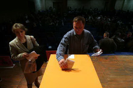 incepem lupta cu usl ul si cu hotiile lor gigi chiru reconfirmat la conducerea pdl constanta in prezenta incepem lupta cu usl ul si cu hotiile lor gigi chiru reconfirmat la conducerea pdl constanta in prezenta