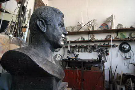 la mai bine de zece ani de la realizare pnl constanta va ridica bustul fostului viceprimar petrache trandafir la mai bine de zece ani de la realizare pnl constanta va ridica bustul fostului viceprimar petrache trandafir