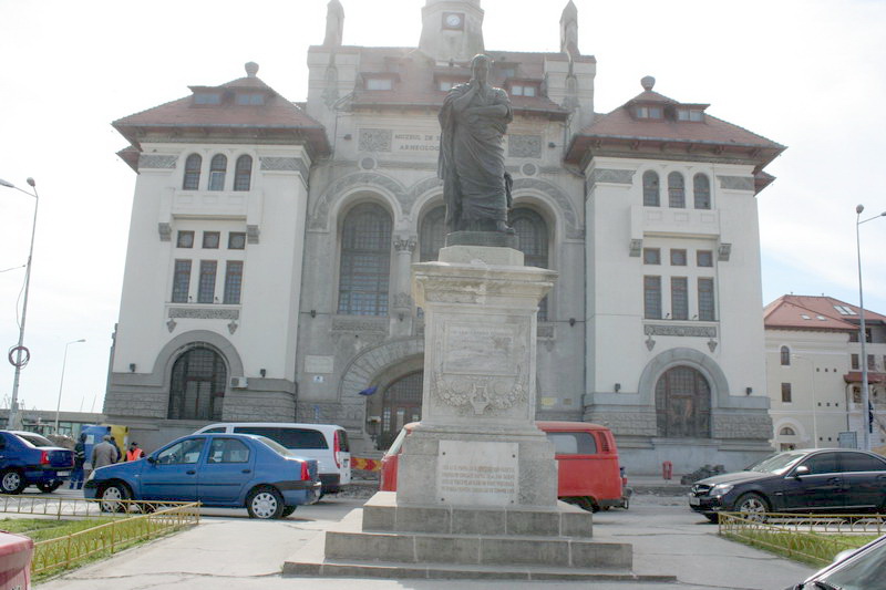 viceprimarul constantei decebal fagadau statuia lui ovidiu nu va fi mutata niciun centimetru galerie viceprimarul constantei decebal fagadau statuia lui ovidiu nu va fi mutata niciun centimetru galerie