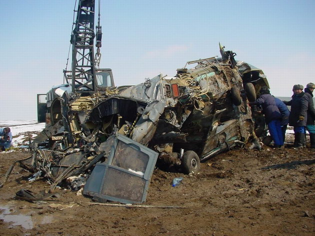 un elicopter s a prabusit trei victime zece ani de la tragedia din apropierea cimitirului musulman de un elicopter s a prabusit trei victime zece ani de la tragedia din apropierea cimitirului musulman de