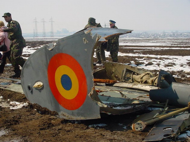 un elicopter s a prabusit trei victime zece ani de la tragedia din apropierea cimitirului musulman de un elicopter s a prabusit trei victime zece ani de la tragedia din apropierea cimitirului musulman de