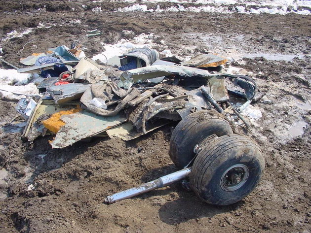 un elicopter s a prabusit trei victime zece ani de la tragedia din apropierea cimitirului musulman de un elicopter s a prabusit trei victime zece ani de la tragedia din apropierea cimitirului musulman de