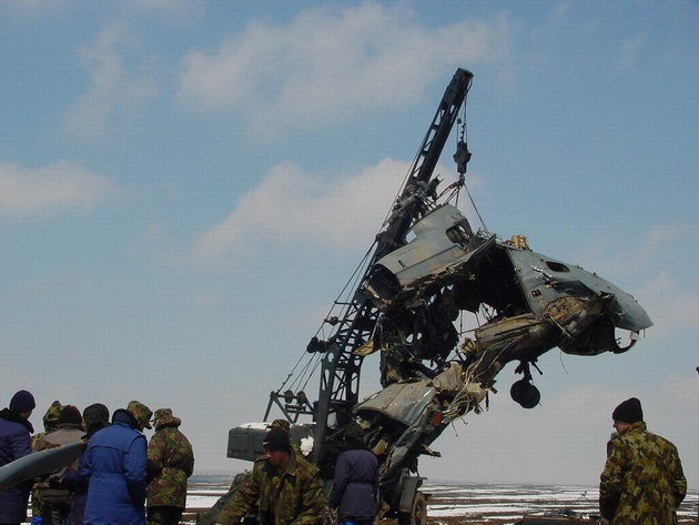 un elicopter s a prabusit trei victime zece ani de la tragedia din apropierea cimitirului musulman de un elicopter s a prabusit trei victime zece ani de la tragedia din apropierea cimitirului musulman de