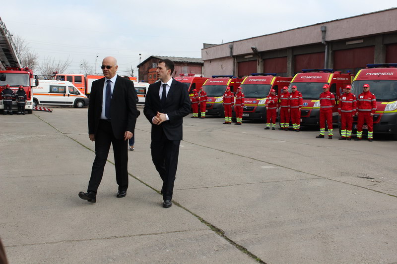 inaugurare in prezenta a doi secretari de stat centru de pregatire in descarcerare si asistenta medicala inaugurare in prezenta a doi secretari de stat centru de pregatire in descarcerare si asistenta medicala