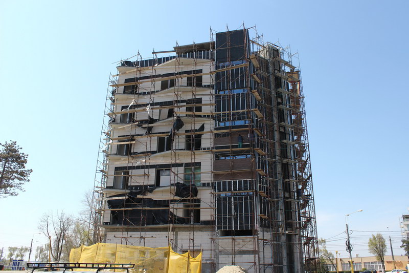 mai sunt 13 zile pana la 1 mai mastodontii de beton de langa hotel condor iti fura ochii in mamaia galerie mai sunt 13 zile pana la 1 mai mastodontii de beton de langa hotel condor iti fura ochii in mamaia galerie