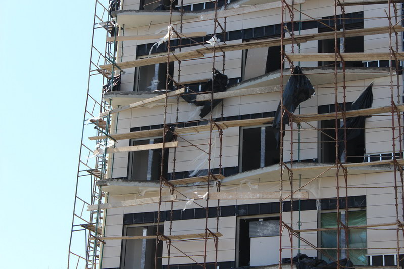 mai sunt 13 zile pana la 1 mai mastodontii de beton de langa hotel condor iti fura ochii in mamaia galerie mai sunt 13 zile pana la 1 mai mastodontii de beton de langa hotel condor iti fura ochii in mamaia galerie