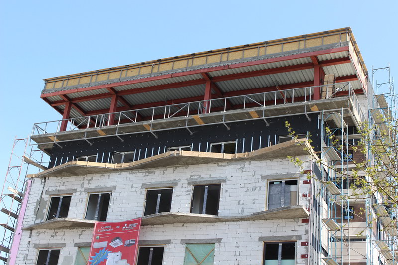 mai sunt 13 zile pana la 1 mai mastodontii de beton de langa hotel condor iti fura ochii in mamaia galerie mai sunt 13 zile pana la 1 mai mastodontii de beton de langa hotel condor iti fura ochii in mamaia galerie