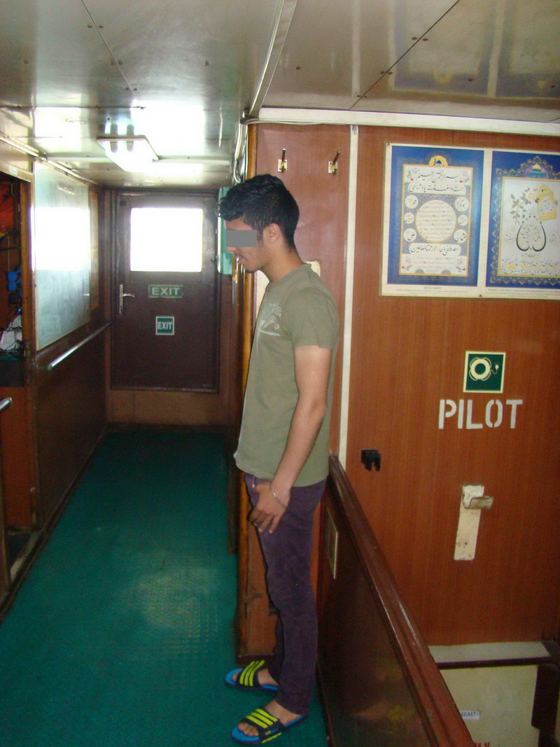 pasager clandestin din maroc depistat in portul sulina galerie foto 455416 pasager clandestin din maroc depistat in portul sulina galerie foto 455416