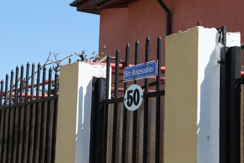 iata adevarata fata a orasului ziua de constanta vine pe strada ta astazi strada rapsodiei din cartierul iata adevarata fata a orasului ziua de constanta vine pe strada ta astazi strada rapsodiei din cartierul