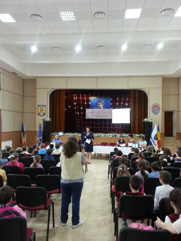 primaria cumpana preocupata de siguranta celor mici mariana gaju copiii sunt valoarea noastra galerie primaria cumpana preocupata de siguranta celor mici mariana gaju copiii sunt valoarea noastra galerie
