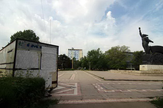 no man s land a cui e rulota care zace in parcul primariei constanta 457333 no man s land a cui e rulota care zace in parcul primariei constanta 457333