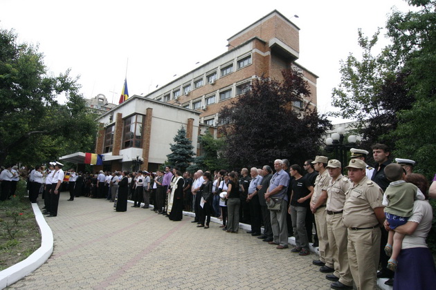 catastrofa a avut loc la tuzla trei ani de la cel mai grav accident aviatic din romania galerie foto catastrofa a avut loc la tuzla trei ani de la cel mai grav accident aviatic din romania galerie foto