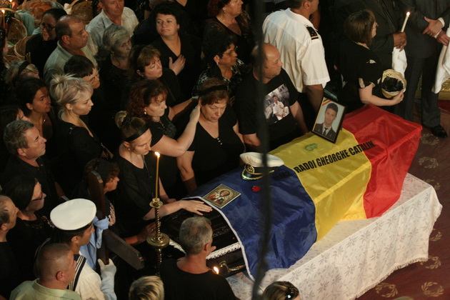 catastrofa a avut loc la tuzla trei ani de la cel mai grav accident aviatic din romania galerie foto catastrofa a avut loc la tuzla trei ani de la cel mai grav accident aviatic din romania galerie foto