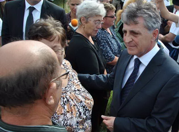 ministrul apararii nationale si seful statului major general prezenti la tuzla galerie foto 462043 ministrul apararii nationale si seful statului major general prezenti la tuzla galerie foto 462043