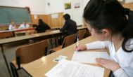 Emoţii pentru părinţi şi copii Absolvenţii de gimnaziu află mâine la ce liceu vor învăţa