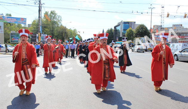 fotoreportaj festivalul portului turco tatar magia unei povesti despre traditie si obiceiuri 469010 fotoreportaj festivalul portului turco tatar magia unei povesti despre traditie si obiceiuri 469010