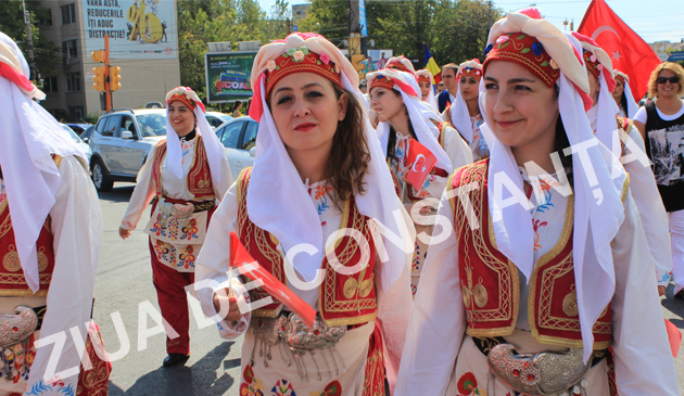 fotoreportaj festivalul portului turco tatar magia unei povesti despre traditie si obiceiuri 469010 fotoreportaj festivalul portului turco tatar magia unei povesti despre traditie si obiceiuri 469010