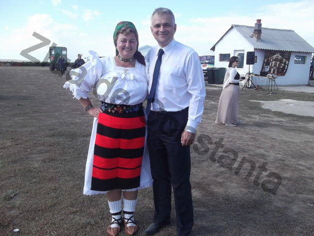 winero a inceput campania de recoltat cu o sarbatoare vinurile alira omagiate de celebritati ale romaniei winero a inceput campania de recoltat cu o sarbatoare vinurile alira omagiate de celebritati ale romaniei