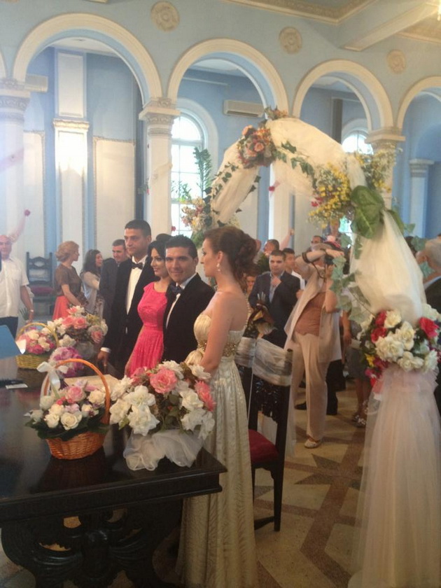 alaturi de rege la petrecere au dansat gica popescu balint si belodedici nunta de vis in familia lui alaturi de rege la petrecere au dansat gica popescu balint si belodedici nunta de vis in familia lui