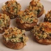 Ciuperci umplute cu pesmet  